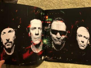 U2 360 TOUR CONCERT PROGRAM BOOK 2009 PB 4
