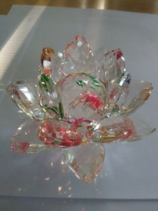 Multicollor Hue Reflection Crystal Lotus Flower.