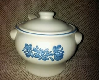 Vtg Pfaltzgraff Yorktown Blue Soup Tureen With Lid And Ladle