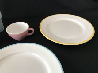 Children ' s Play Dishes: 4 Plates,  2 Glasses,  and 2 Cups 3