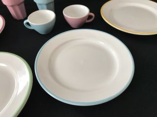 Children ' s Play Dishes: 4 Plates,  2 Glasses,  and 2 Cups 4