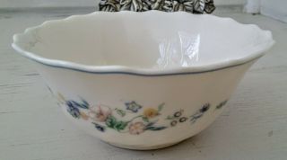 6 Arcopal " Victoria " Fruit Bowls 5 " Made In France