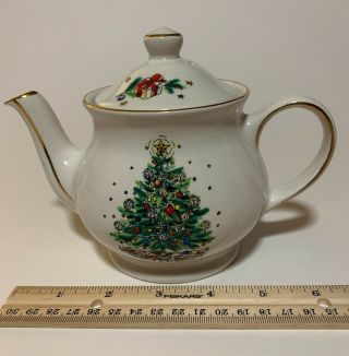 Sadler England Salem Christmas Eve Small Teapot