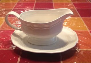 Mikasa Gravy Boat And Under Plate Set French Countryside Nm Cond.