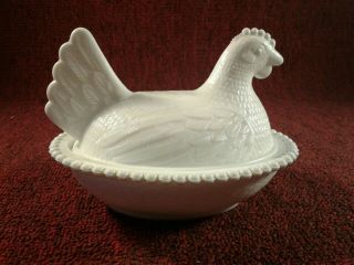 Vintage White Milk Glass Hen Chicken On Nest Basket Butter Candy Trinket Dish 4