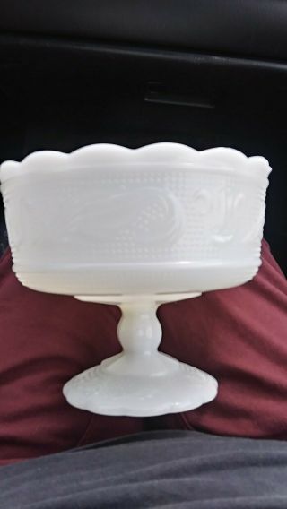 Vtg E.  O.  Brody Co.  5.  75 " H Milk Glass Compote Footed Bowl M6000 Cleveland (d23)