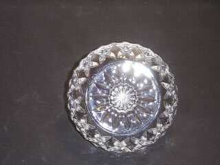 Crystal Glass Ring Holder Diamond Pattern Rim w/ Starburst Bottom 4