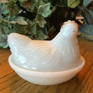 Vintage Hazel Atlas Opalescent Milk Glass Hen On Nest 3.  5 " High 4.  4 " Long