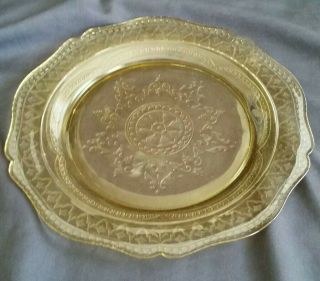 Patrician Spoke Plate Federal Glass Amber Golden Glo Yellow Depression 11 Inch