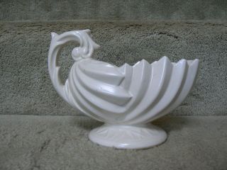 Vintage McCoy shell planter with handle; ivory / off - white 2