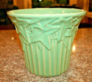 Vintage Mccoy Pottery 6 " Green Jardiniere With A Leaf And Ribbed Pattern