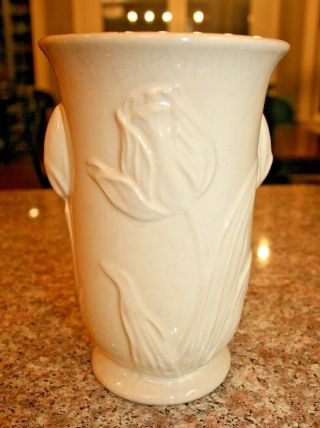 Vintage Mccoy Pottery 8 " White Double Handled Vase With A Tulip Pattern