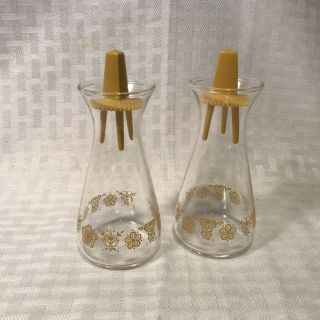 Q36a Vtg Pyrex Glass Salt Pepper Shaker Set Pair Butterfly Gold Mcm