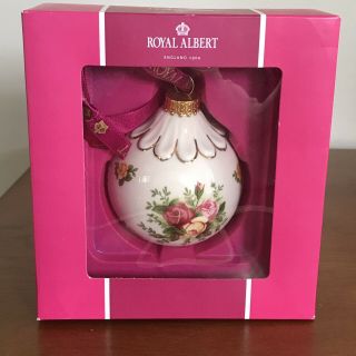 Royal Albert Christmas Ornament Old Country Roses Porcelain Classic Round