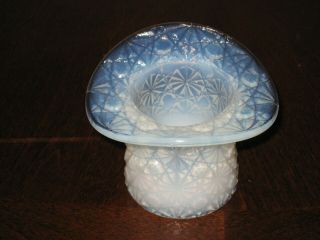 Vtg Fenton Glass Top Hat Daisy & Button White Faded Toothpick Holder Candle