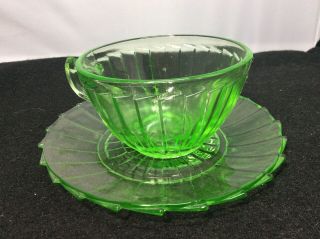 Uranium Green Depression Vaseline Glass Sierra Pinwheel Tea Cup and Saucer 3