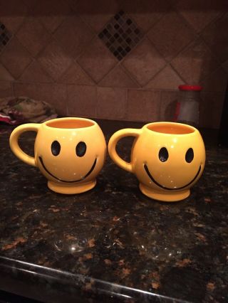 Vintage Mccoy Pottery Yellow Smiley Face Coffee Mug Cup Set Of Two