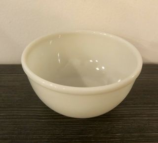 Vintage Ivory Milk Glass Fire King Oven Ware Mixing Bowl 7”