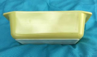 Vintage Pyrex 8.  5” X 4.  5” Primary Yellow Loaf Pan 813