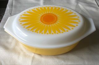 Vintage Pyrex Sunflower Daisy 045 Casserole With Lid Vguc
