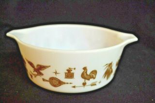 Vintage Pyrex Early American Brown White Casserole Bake Serve Store 1 1/2 Pt 472