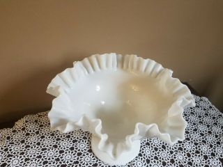 White Hobnail Ruffled Edge Pedistal Bowl Milk Glass Centerpiece/fruit bowl 2