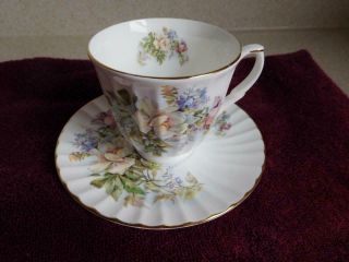 Royal Patrician Fine Bone China England Roses Tea Cup & Saucer Set Vtg Fluted