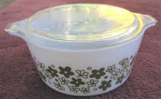 Pyrex Crazy Daisy 1.  5 Qt Casserole,  Lid - White With Green Flowers 474 - B