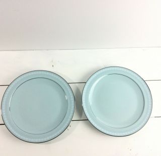 Set Of 2 Noritake Wedding Veil Dinner Plate Blue With White Lace Detail 8004