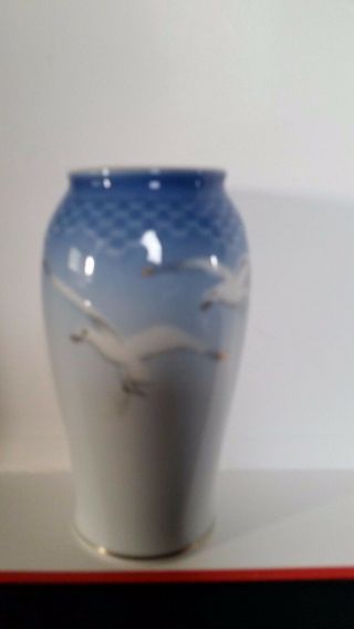 Bing And Grondahl B&g Denmark 5 1/2 " Seagull Bird Vase Gold Trim 678 Nautical