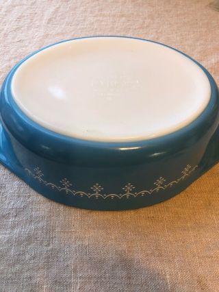 Vintage Pyrex Snowflake Blue Garland 043 1.  5 QT Casserole Dish 11 5