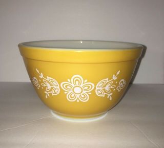 Pyrex Corning Gold Butterfly White Floral Mixing Bowl Vintage 401 1.  5pt 5 3/4