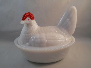Vintage Westmoreland Milk Glass Small White Hen On Nest Dish
