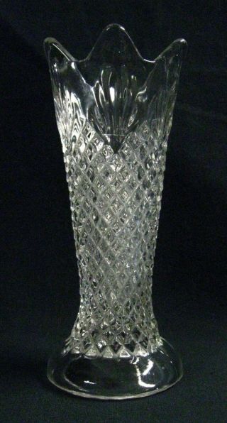 Scarce Antique Circa 1910 Eapg “pineapple & Fan” Pattern Glass Bud Vase