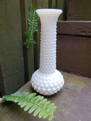 Vintage E O Brody White Milk Glass Hobnail Flower Vase 7.  5” Tall Farmhouse Vtg