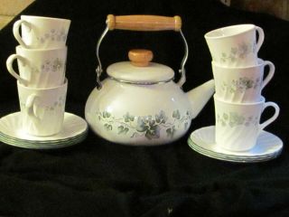 Corelle Coffee Cups Saucers Calloway Ivy Green Set Of 6 & Ivy Enmalware Tea Pot
