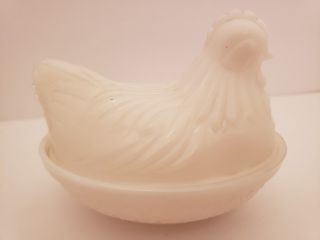 Hen - on - Nest White Milk Glass Chicken Cover Dish 5 