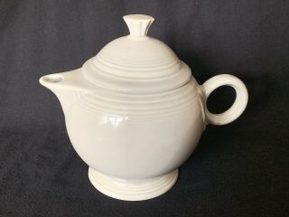 Fiestaware Teapot Fiesta Large 44 Oz Pearl Grey Teapot With Lid (retired Color)