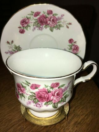 Vintage Queen Anne Teacup & Saucer/ Bone China - Made In England