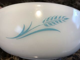 Vintage Pyrex Blue Wheat 023 1.  5 qt.  Hostess promotional bowl,  no lid 2