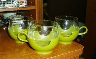 Vtg.  Set Of 3 Pyrex Avocado Green Plastic & Glass Coffee Cups