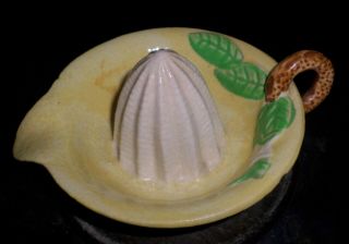 Vintage Ceramic Pottery Reamer Juicer Japan Majollica Yellow With Green Leaves