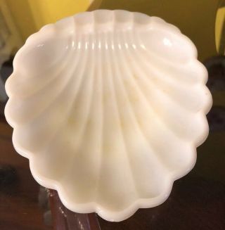 Antique Milk Glass Shell Scalloped Soap Dish Jewelry Spoon Rest Ashtray