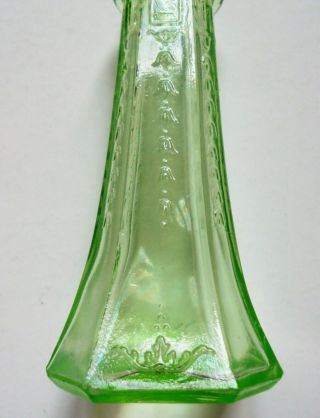 1 Princess Green Salt Or Pepper Shaker 4 1/2 " Tall Hocking Glass Comp.  No Lid