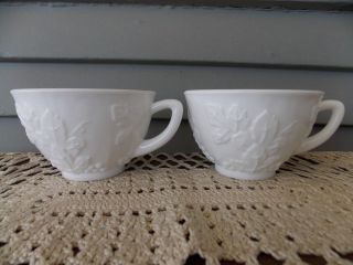 Set Of 2 Vintage Harvest Grape Pattern White Milk Glass Punch Tea Coffee Cups