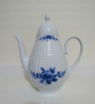 Eschenbach Tea Pot Bavaria Germany Fine Porcelain White With Blue Flowers Teapot