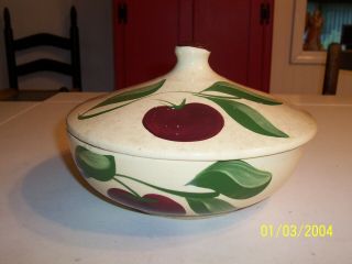 Vintage Watt Apple Pattern Pottery Bowl With Lid