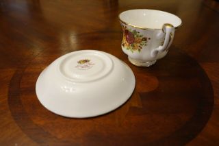 Royal Albert Old Country Roses Holiday Tea cup and Saucer 5