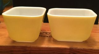Vintage Pyrex Yellow 2 1.  5 Cup Refrigerator Bowls 501 - B (no Lids) Retro & Fun