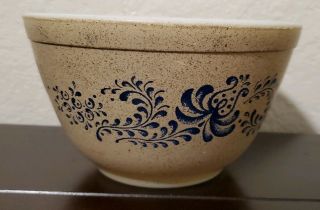 Vintage Pyrex Homestead Pattern Tan Blue Speckled Mixing Bowl 401 Usa 1.  5 Pint